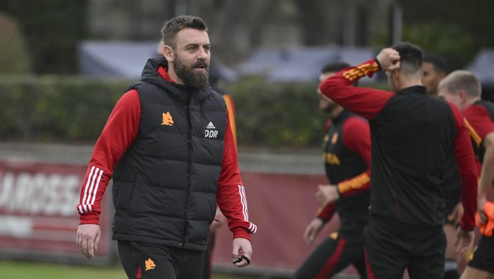 VIDEO – La Roma raggiunge Firenze…in aereo: niente ritiro per De Rossi &co - immagine 1