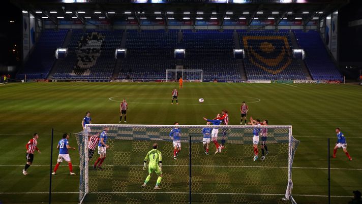PORTSMOUTH, ENGLAND - MARCH 09: Goal mouth action during the Sky Bet League One match between Portsmouth and Sunderland at Fratton Park on March 09, 2021 in Portsmouth, England. Sporting stadiums around the UK remain under strict restrictions due to the Coronavirus Pandemic as Government social distancing laws prohibit fans inside venues resulting in games being played behind closed doors. (Photo by Bryn Lennon/Getty Images) Storie di FA Cup da non credere: il record del Portsmouth, detentore per sei anni…per colpa di Hitler! - immagine 1