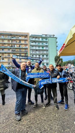 FOTO Club di UANM al Maradona per lo storico passaggio del turno in Champions League - immagine 2