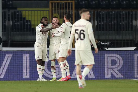 (Photo by Gabriele Maltinti/Getty Images) Il Milan chiude bene il 2021 con un poker a Empoli- immagine 2