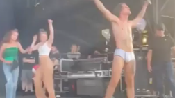 VIDEO / Damiano dei Maneskin scatenato: balla in slip sul palco