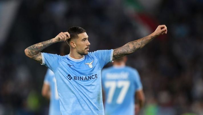 ROME, ITALY - OCTOBER 30: Mattia Zaccagni of Lazio celebrates after scoring their team's first goal during the Serie A match between SS Lazio and Salernitana at Stadio Olimpico on October 30, 2022 in Rome, Italy. (Photo by Paolo Bruno/Getty Images) LIVE – Assist Leghe Fantacalcio: la decisione su Zaccagni e Luis Alberto - immagine 1