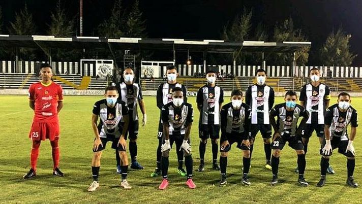 Calcio e mascherine in Nicaragua 