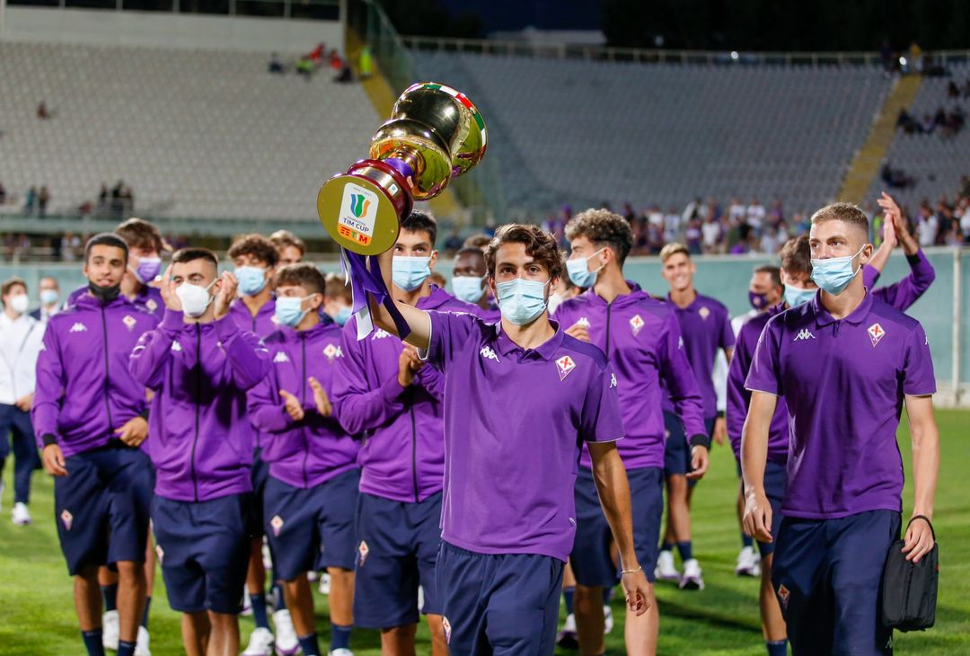  GERMOGLI PH: 28 AGOSTO 2021 FIRENZE STADIO ARTEMIO FRANCHI SERIE A FIORENTINA VS TORINO NELLA FOTO LA FIORENTINA PRIMAVERA SFILA CON LA COPPA 
