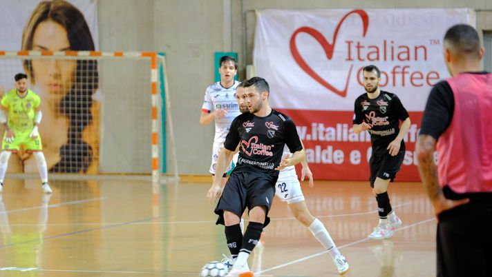 Allarme coronavirus, si ferma anche tutta l’attività dell’Italian Coffee Petrarca: i dettagli Allarme coronavirus, si ferma anche tutta l’attività dell’Italian Coffee Petrarca: i dettagli