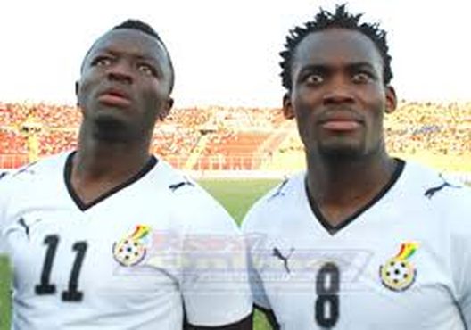 Michael Essien e Sulley Muntari (fonte foto: www.adomonline.com) Michael Essien e Sulley Muntari (fonte foto: www.adomonline.com)