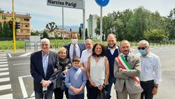 FOTO VN – L’intitolazione della “bretellina” per Narciso. Il cartello scoperto