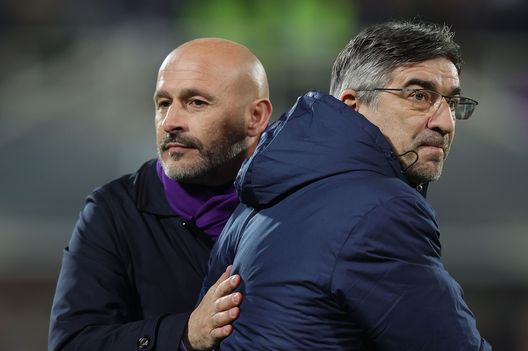 FLORENCE, ITALY - FEBRUARY 01: Vincenzo Italiano manager of ACF Fiorentina and Ivan Juric manager of Torino FC during the Coppa Italia Quarter Final match between Fiorentina and Torino at Stadio Artemio Franchi on February 1, 2023 in Florence, Italy. (Photo by Gabriele Maltinti/Getty Images) Italiano