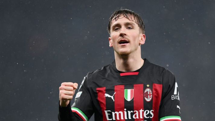 LONDON, ENGLAND - MARCH 08: Alexis Saelemaekers of AC Milan celebrates victory after the UEFA Champions League round of 16 leg two match between Tottenham Hotspur and AC Milan at Tottenham Hotspur Stadium on March 08, 2023 in London, England. (Photo by Justin Setterfield/Getty Images) Saelemaekers: “Siamo campioni d’Italia e lo rimarremo fino alla fine, lo avevano dimenticato” - immagine 1