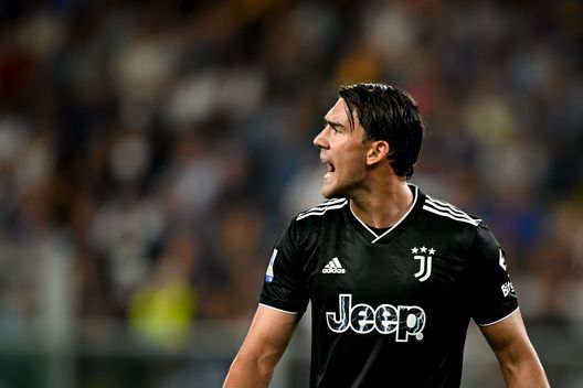 GENOA, ITALY - AUGUST 22: Dusan Vlahovic of Juventus during the Serie A match between UC Sampdoria and Juventus at Stadio Luigi Ferraris on August 22, 2022 in Genoa, . (Photo by Daniele Badolato - Juventus FC/Juventus FC via Getty Images) Arrivabene snobba il match: “Scelte fatte pensando a Parigi”- immagine 2
