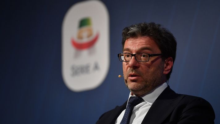 Palermo in Serie C, Giorgetti non ha dubbi: “Ecco come avrei agito, dopo tre anni è imbarazzante…” Palermo in Serie C, Giorgetti non ha dubbi: “Ecco come avrei agito, dopo tre anni è imbarazzante…”