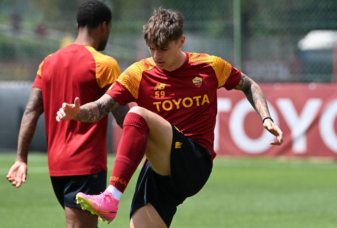 Roma, ripresa degli allenamenti in vista del Bologna. C’è Dybala – FOTOGALLERY - immagine 11