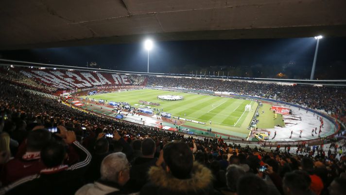 BELGRADE, SERBIA - NOVEMBER - 06: General view at the FK Crvena Zvezda Stadium prior to the UEFA Champions League group B match between Crvena Zvezda and Tottenham Hotspur at Rajko Mitic Stadium on November 6, 2019 in Belgrade, Serbia. (Photo by Srdjan Stevanovic/Getty Images) Cambia la data ma non il significato: derby di Belgrado decisivo per il titolo - immagine 1
