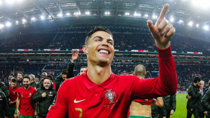 Due tifose portoghesi a CR7: “Dacci il tuo sperma” Due tifose portoghesi a CR7: “Dacci il tuo sperma” - immagine 1