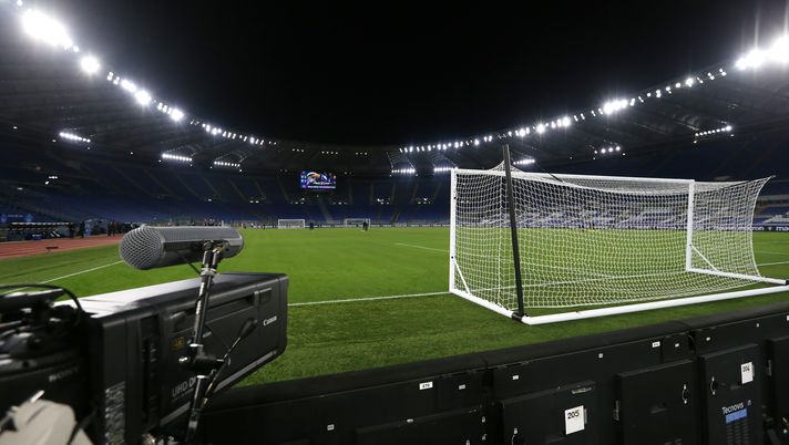 ROME, ITALY - DECEMBER 20: A general view of a video camera inside the stadium ahead of the Serie A match between SS Lazio and SSC Napoli at Stadio Olimpico on December 20, 2020 in Rome, Italy.Sporting stadiums around Italy remain under strict restrictions due to the Coronavirus Pandemic as Government social distancing laws prohibit fans inside venues resulting in games being played behind closed doors. (Photo by Paolo Bruno/Getty Images) 