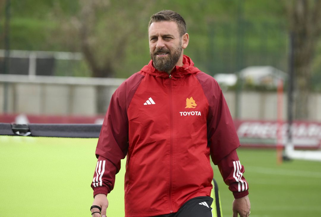 Roma, la ripresa degli allenamenti in vista del derby – FOTOGALLERY - immagine 20