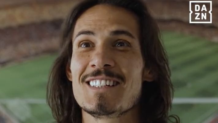 VIDEO Cavani ha sempre Napoli nel cuore: canta ‘O surdato nnammurato - immagine 1