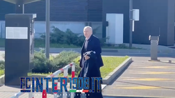 VIDEO FCIN1908 / Inter in partenza verso Madrid. L’arrivo in aeroporto dell’ad Marotta