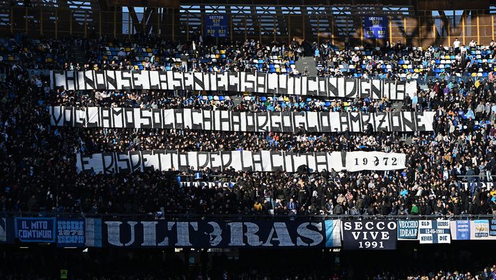 FOTO Striscione di Anima Azzurra alla Sanità: il messaggio dei tifosi del Napoli - immagine 1