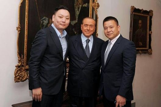  Han Li, Silvio Berlusconi e Yonghong Li a Villa San Martino, foto Auro Palomba 