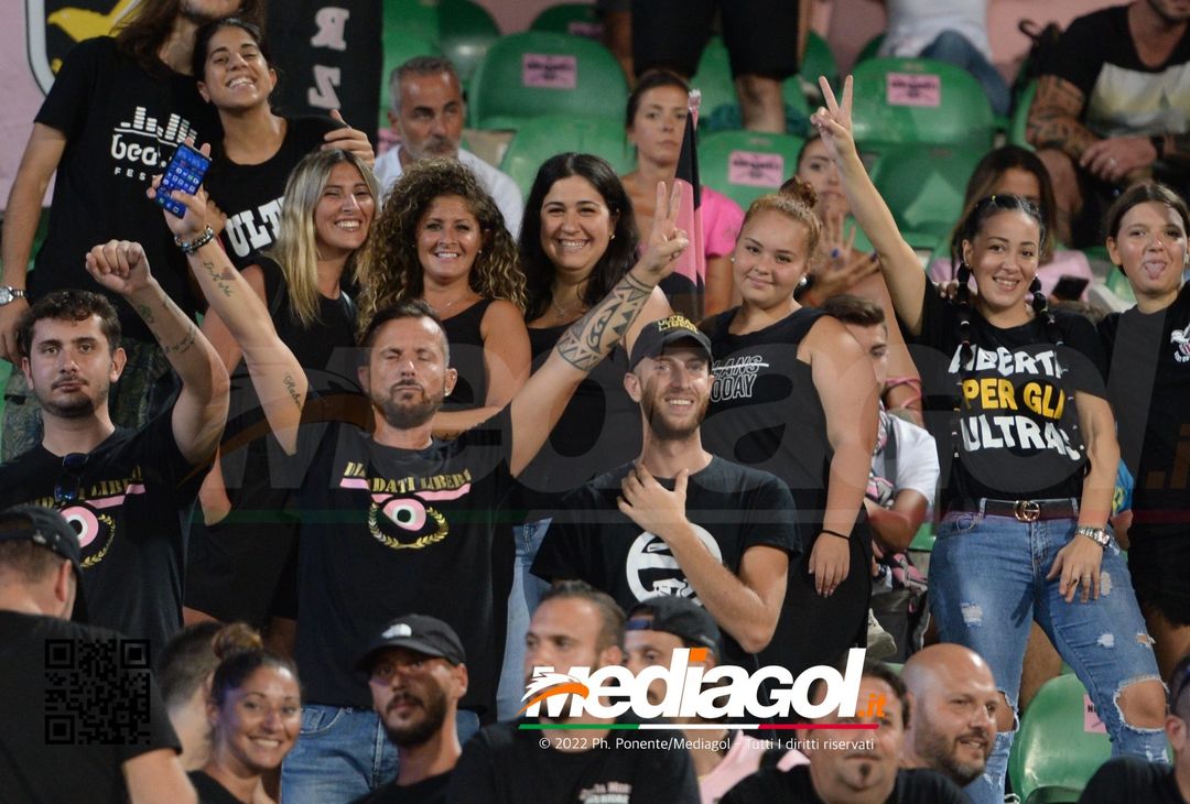 FOTOTIFO, Palermo-Ascoli 2-3: i tifosi allo stadio “Renzo Barbera” (Gallery) - immagine 26