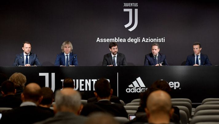 TURIN, ITALY - OCTOBER 24: Giorgio Ricci, Pavel Nedved, Andrea Agnelli, Fabio Paratici and Marco Re attend a press conference after the Juventus Shareholders Meeting on October 24, 2019 in Turin, Italy. (Photo by Daniele Badolato - Juventus FC/Juventus FC via Getty Images) TURIN, ITALY - OCTOBER 24: Giorgio Ricci, Pavel Nedved, Andrea Agnelli, Fabio Paratici and Marco Re attend a press conference after the Juventus Shareholders Meeting on October 24, 2019 in Turin, Italy. (Photo by Daniele Badolato - Juventus FC/Juventus FC via Getty Images)