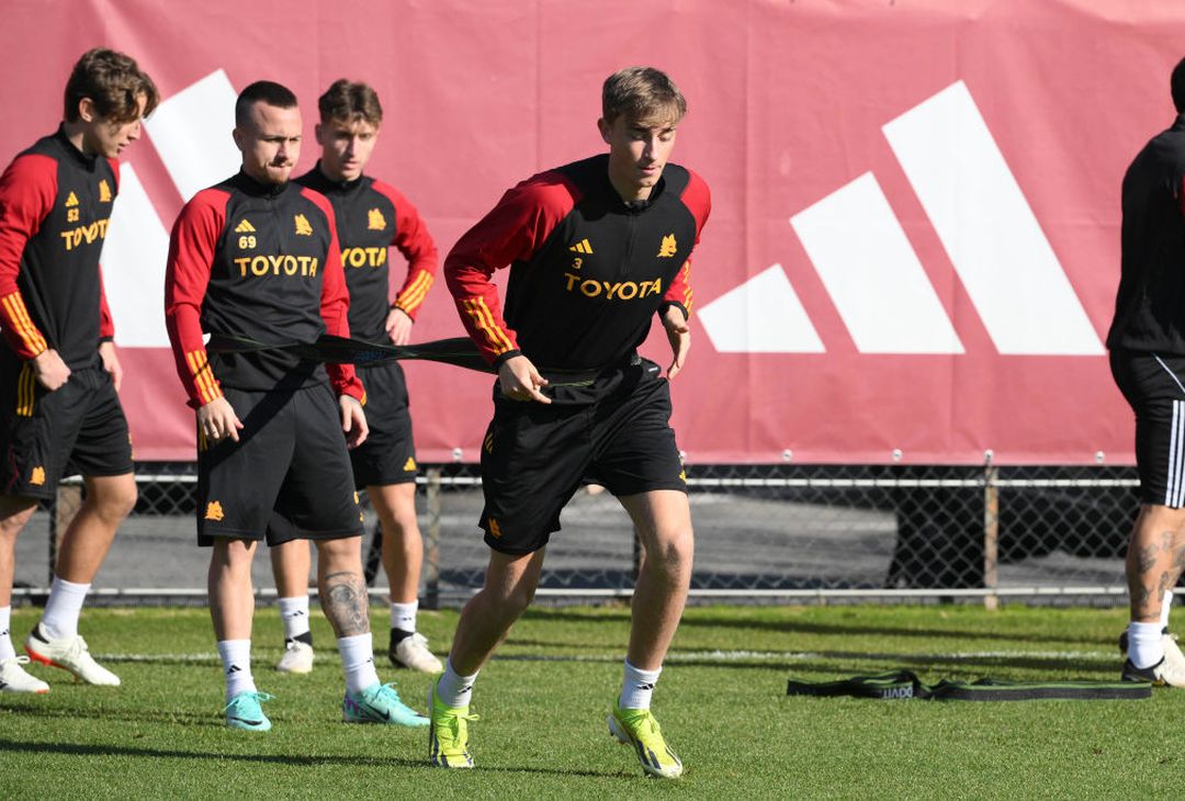Roma, allenamento in vista del Cagliari: ci sono Smalling e Sanches – FOTO GALLERY - immagine 14