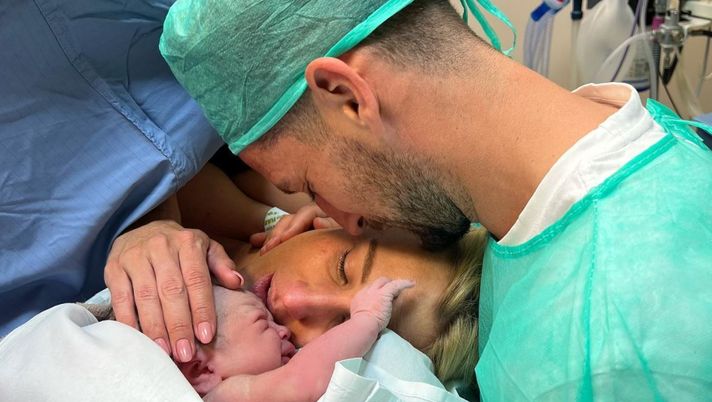 SOCIAL/ Mertens è diventato papà: il nome del figlio è un omaggio a Napoli  SOCIAL/ Mertens è diventato papà: il nome del figlio è un omaggio a Napoli - immagine 1