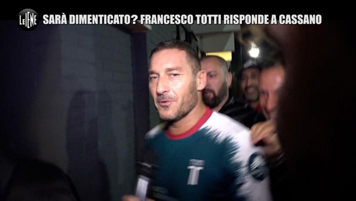 Totti a Cassano: “Dimenticato tra 20 anni? Io mi sono già scordato. Antonio un amico” Totti a Cassano: “Dimenticato tra 20 anni? Io mi sono già scordato. Antonio un amico” - immagine 1