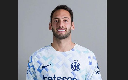 Getty Tacchinardi: “Calhanoglu? Irrispettoso. Prima dell’Inter non era fenomeno. Dopo…”- immagine 2