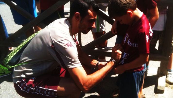 Davide Zappacosta firma autografi a Bormio. 
