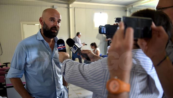 PALERMO, ITALY - APRIL 29:  Roberto Stellone, new head coach of US Citta' di Palermo, answers questions during a press conference at Carmelo Onorato training center on April 29, 2018 in Palermo, Italy.  (Photo by Tullio M. Puglia/Getty Images) 