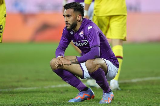 FLORENCE, ITALY - FEBRUARY 05: Nicolas Ivan Gonzalez of ACF Fiorentina looks on during the Serie A match between ACF Fiorentina and Bologna FC at Stadio Artemio Franchi on February 5, 2023 in Florence, Italy. (Photo by Gabriele Maltinti/Getty Images) La Fiorentina e la partita della vita: vincere per calmare la acque- immagine 2