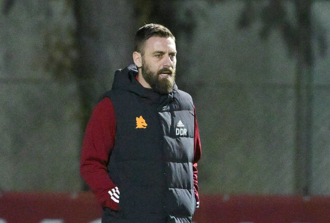Roma, il primo allenamento in giallorosso di Daniele De Rossi – FOTO GALLERY - immagine 17