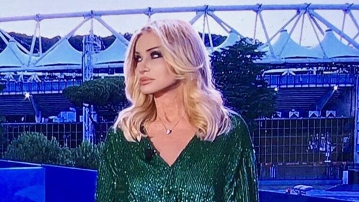Paola Ferrari: “Ho tanti progetti, ma mai avuto rapporti particolari con un calciatore” Paola Ferrari: “Ho tanti progetti, ma mai avuto rapporti particolari con un calciatore”