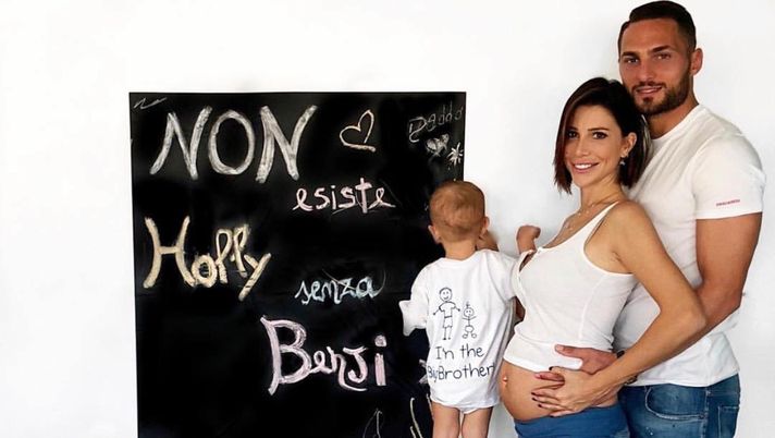 La famiglia D’Ambrosio raddoppia, ecco il tenero annuncio sui social: “Non c’è…” 