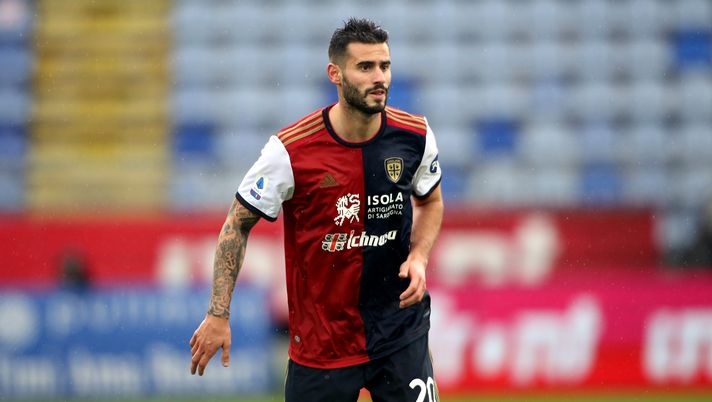 CAGLIARI, ITALY - JANUARY 03: Gaston Pereiro of Cagliari looks on  during the Serie A match between Cagliari Calcio and SSC Napoli at Sardegna Arena on January 03, 2021 in Cagliari, Italy. (Photo by Enrico Locci/Getty Images) 
