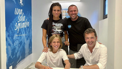 Christopher Cassano all’Entella per un’altra stagione: lo scatto con mamma e papà