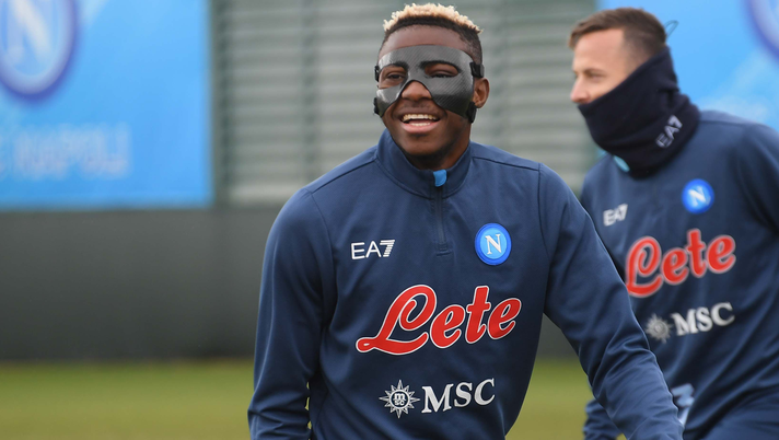 Osimhen prenota un posto per Venezia con una mascherina nuova di zecca Osimhen prenota un posto per Venezia con una mascherina nuova di zecca - immagine 1