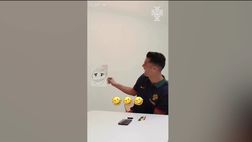 Cristiano Ronaldo disegna il viso di Pepe e si piega dal ridere | VIDEO