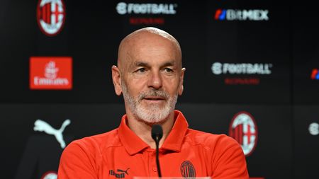 Stefano Pioli (allenatore AC Milan) qui durante la conferenza stampa della vigilia di Salernitana-Milan (Serie A 2022-2023) | News (Getty Images) Stefano Pioli AC Milan conferenza stampa Salernitana-Milan Serie A 2022-2023