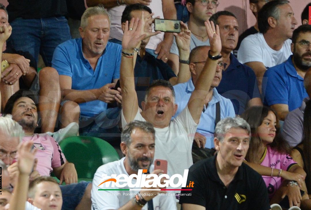 FOTOTIFO, Palermo-Ascoli 2-3: i tifosi allo stadio “Renzo Barbera” (Gallery) - immagine 85