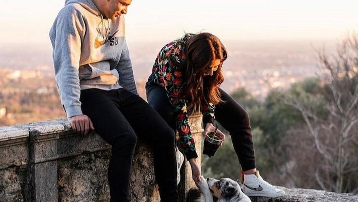 Cane avvelenato, messaggio congiunto di Simeone e Giulia: “Ci sembra impossibile…”  Cane avvelenato, messaggio congiunto di Simeone e Giulia: “Ci sembra impossibile…” - immagine 1