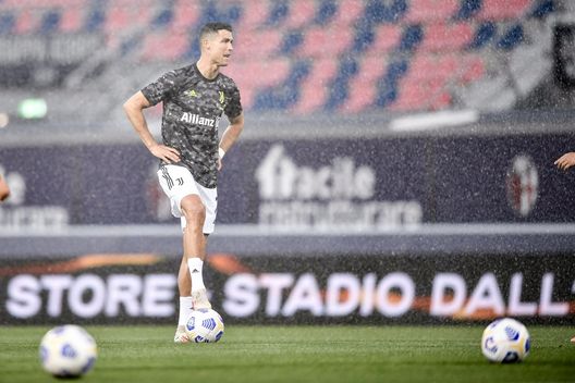 Cristiano Ronaldo Cristiano Ronaldo