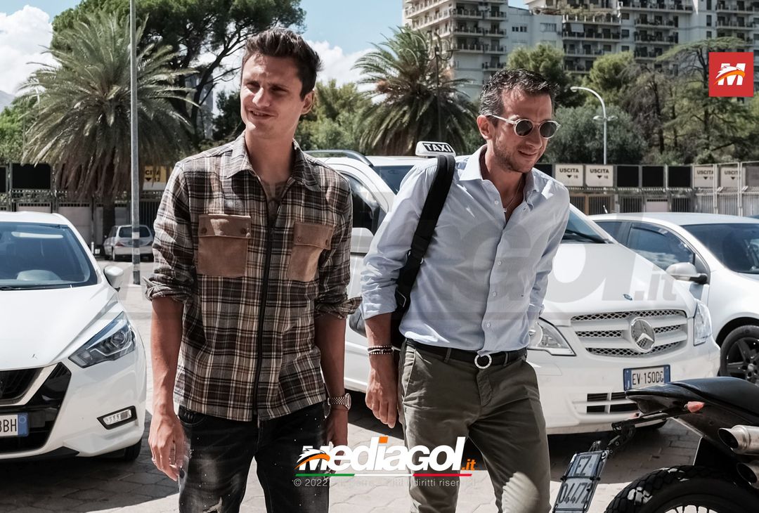 FOTO CALCIOMERCATO PALERMO, Ales Mateju al “Renzo Barbera” per la firma (Gallery)- immagine 1