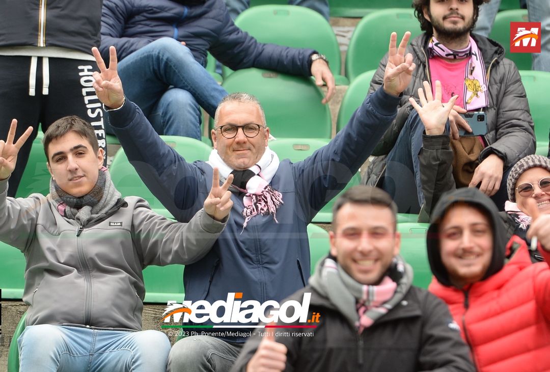 FOTOTIFO Palermo-Reggina 2-1, i tifosi allo Stadio “Renzo Barbera” (Gallery) - immagine 15