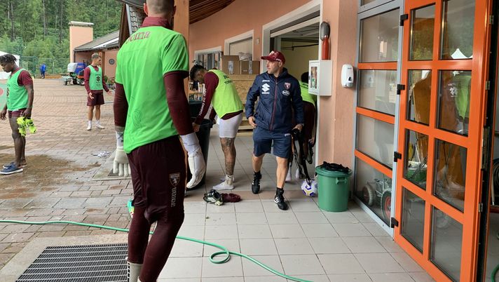 Torino, i portieri e il gioco coi piedi: lavoro specifico a Santa Cristina 