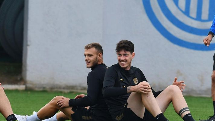 Dimarco, siparietto con Bastoni dopo Inter-Crotone sui social: il difensore pronto… - immagine 1