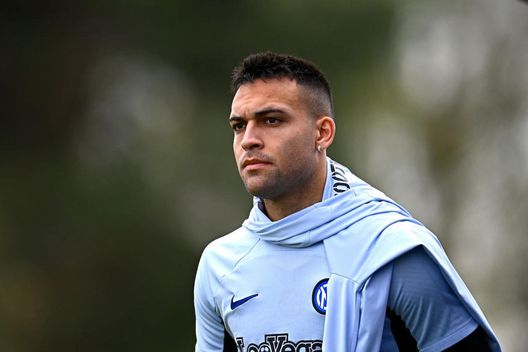 Getty Images Inter, sì di Zhang ai rinnovi di Lautaro e Barella. Mercato? Due principi da rispettare- immagine 3