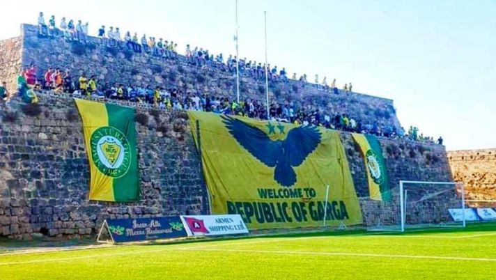 A difesa del forte: Cipro Nord, la curva del Magusa costruita su una cinta muraria… A difesa del forte: Cipro Nord, la curva del Magusa costruita su una cinta muraria…